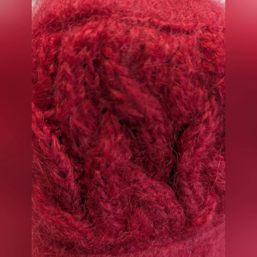 Donegal Design Fuzzy Mohair Wool Cableknit Bucket Hat Burgundy EUC